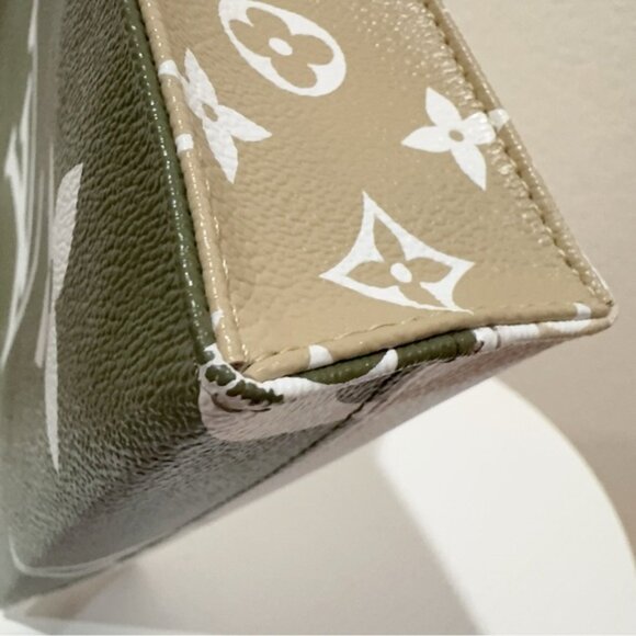 Authentic Louis Vuitton Toiletry Pouch 26 Monogram Giant Khaki Green White - Picture 8 of 16